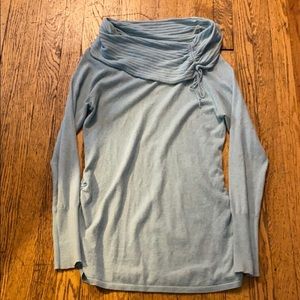 Maurices Thin, Flattering Pretty Sweater Sz M